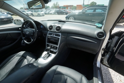 Mercedes-Benz CLK 200 Kompressor Elegance Autom. |Leder| |PDC|