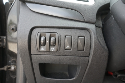 Renault Grand Scenic 1.9 dCi Dynamique |HU: 01/27| |PDC|