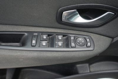 Renault Grand Scenic 1.9 dCi Dynamique |HU: 01/27| |PDC|