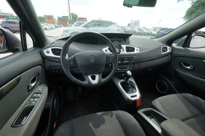Renault Grand Scenic 1.9 dCi Dynamique |HU: 01/27| |PDC|