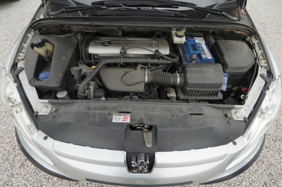 Peugeot 307 SW 2.0 Break Sportline Automatik |8-fach b.|