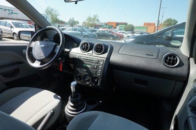 Ford Fiesta 1.4 Ghia |HU/AU: 03/28| |2.Hand| |Klima|