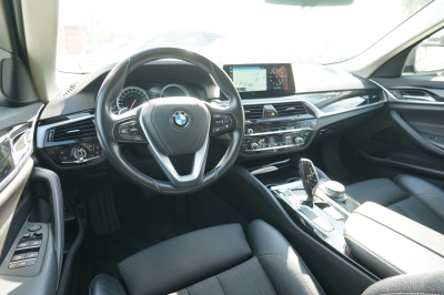BMW 530i Touring Sport Line Aut. |LED| |AHK| |EURO6|