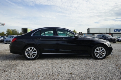 Mercedes-Benz C 300 Avantgarde 9G-Aut. |LED| |Park-Assistent|