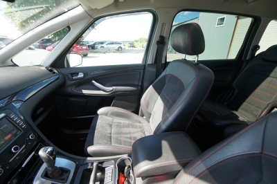 Ford S-MAX 2.0 EcoB. Titanium S Automatik |Pano| |AHK