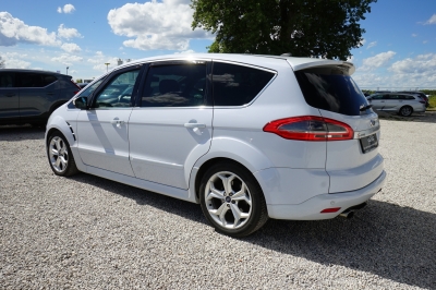 Ford S-MAX 2.0 EcoB. Titanium S Automatik |Pano| |AHK
