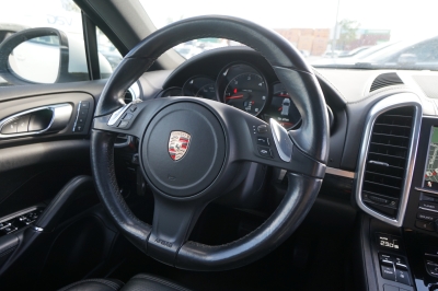 Porsche Cayenne 3.0 V6 |Standheizung| |Navi| |el.GSD|