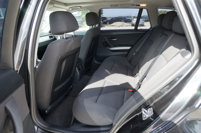 BMW 318i Touring Automatik |Xenon| |Panorama| |LED|