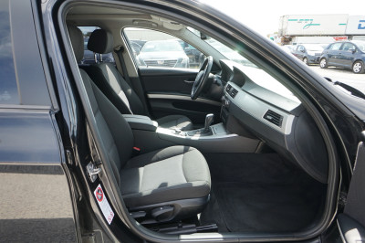 BMW 318i Touring Automatik |Xenon| |Panorama| |LED|