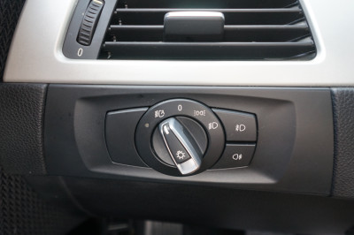 BMW 318i Touring Automatik |Xenon| |Panorama| |LED|