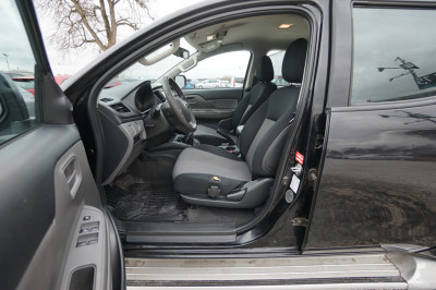 Mitsubishi L200 2.4 DI-D Doppelkabine 4WD |Hardtop| |3,5t|