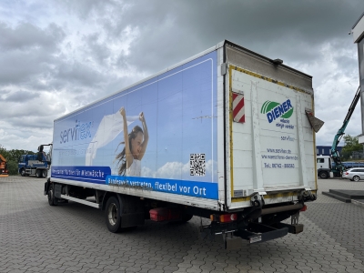 IVECO  Koffer 8,80 m + Ladebordwand 1,5t