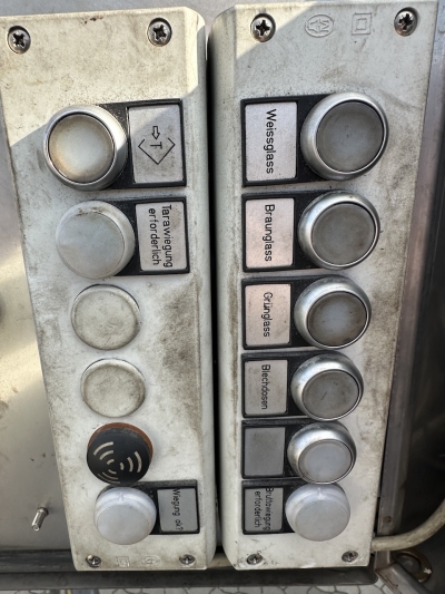 Palfinger  Glas Kran Mulde / PK 16502