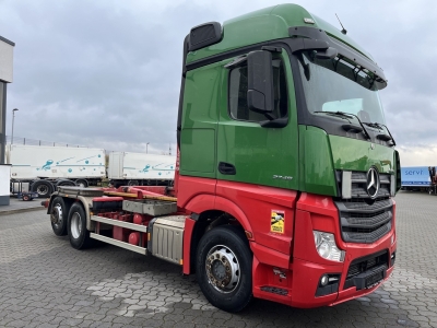 Mercedes-Benz Actros 2745 6x2 Gergen 21/70 Abrollkipper