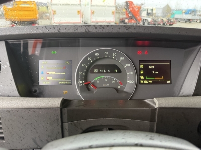 Volvo  FH 460 8x2 R / Retarder / Multilift