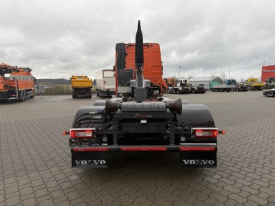 Volvo  FH 460 8x2 R / Retarder / Multilift