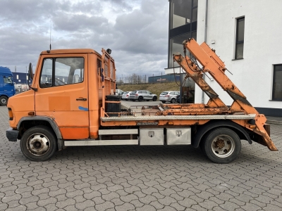 Mercedes-Benz 814 4x2 Jotha Absetzen
