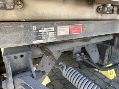 ACKERMANN  VA - F 18 / 7 / Durchladesystem