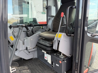 KUBOTA KX 080 - 4 4 x Schaufel / Lehnhoff Schnellwechsel HS 08