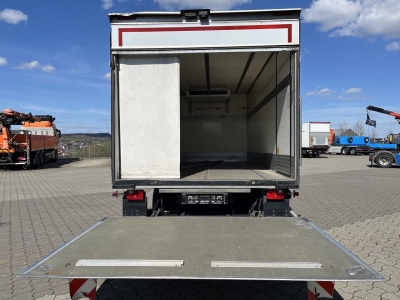 Mercedes-Benz 519 4x2 Sattelzug + K&uuml;hl Auflieger