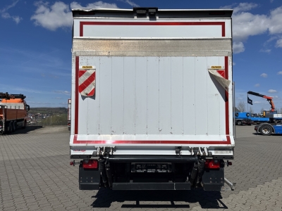 Mercedes-Benz 519 4x2 Sattelzug + K&uuml;hl Auflieger