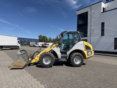 Kramer  680 / 351 / Schnellwechsler / Schneeschild / Gabeln / 1255 St