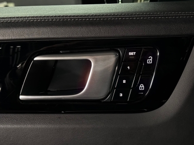 Porsche Cayenne *COUPE*SPORT-CHRONO+*22Z RS SPYDER*