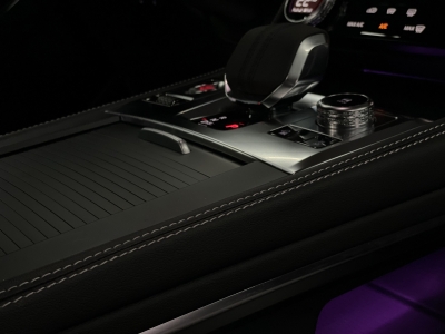 Jaguar F-PACE P250*R-Dynamic S*AWD*BLACK PACK*360°KAM*