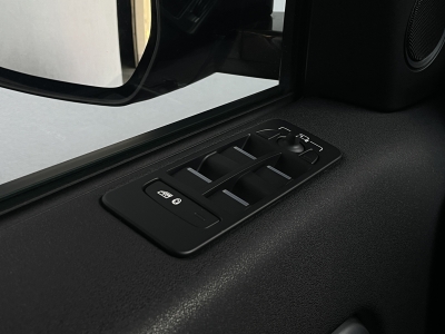 Land Rover Discovery Sport 2.0L*TD4*HSE*9-GANG*1.HAND*PANO*