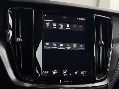 Volvo V60 B3*MOMENTUM PRO*