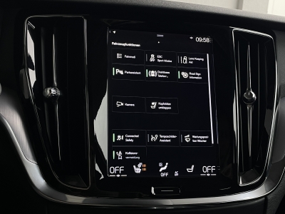 Volvo V60 B3*MOMENTUM PRO*