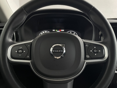 Volvo V60 B3*MOMENTUM PRO*