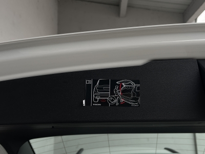 Volvo V60 B3*MOMENTUM PRO*