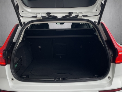 Volvo V60 B3*MOMENTUM PRO*