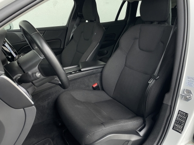 Volvo V60 B3*MOMENTUM PRO*