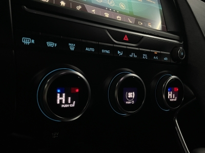 Jaguar E-Pace R-Dynamic SE AWD*BLACK PACK*360°KAM*ACC*