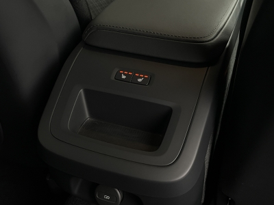 Volvo V60 B4 CORE*MILD-HYB.*1.HAND*R.KAM*4xSHZ*NAVI*