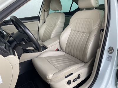 Skoda Superb STYLE*20 ZOLL*LEDER*LED*AHK*SITZBELÜFTUNG