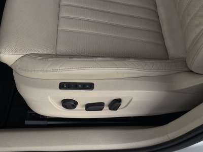 Skoda Superb STYLE*20 ZOLL*LEDER*LED*AHK*SITZBELÜFTUNG