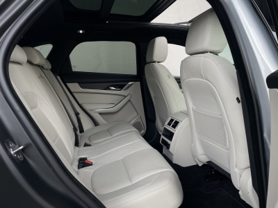 Jaguar F-PACE D200 SE AWD*360° KAM*AHK*LED*PANORAMA*