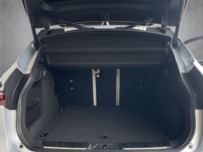 Jaguar F-PACE D200 SE AWD*360° KAM*AHK*LED*PANORAMA*