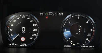 Volvo V90 D4*INSCRIPTION*360° KAMERA*LEDER*LED*AHK*