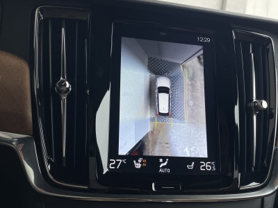 Volvo V90 D4*INSCRIPTION*360° KAMERA*LEDER*LED*AHK*