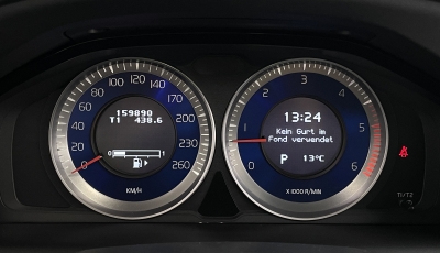 Volvo XC60 2.4L D5*R-DESIGN AWD*PANORAMA*