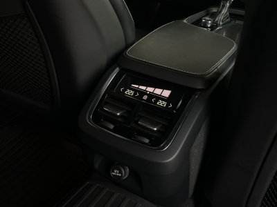 Volvo S90 D5 AWD*R-DESIGN*CARBON*HuD*HARMAN/KARDON*