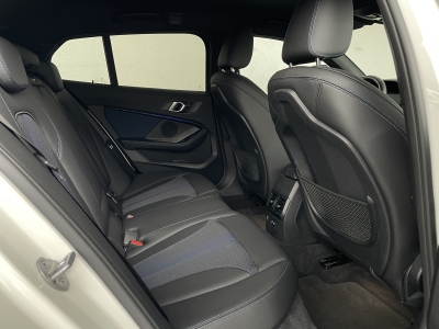 BMW 118 i*///M-SPORT*F40*LIVE CK*