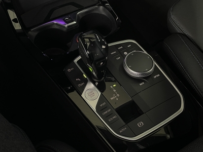 BMW 118 i*///M-SPORT*F40*LIVE CK*