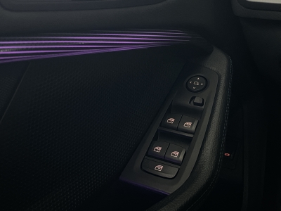 BMW 118 i*///M-SPORT*F40*LIVE CK*