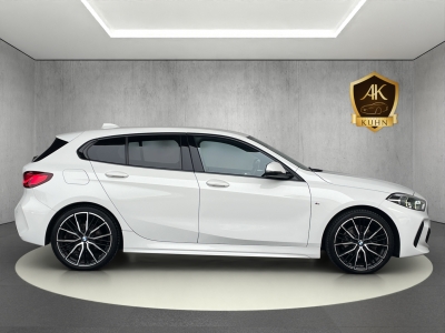 BMW 118 i*///M-SPORT*F40*LIVE CK*