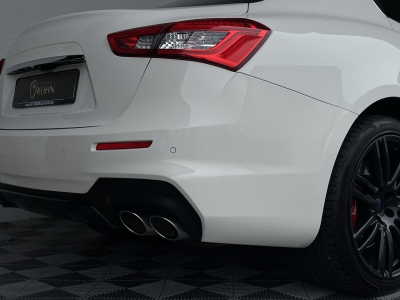 Maserati Ghibli 3.0 V6*GRANSPORT*20 ZOLL*KEYLESS*R.KAM*